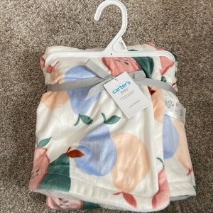 NWT Carter’s Plush Baby Blanket